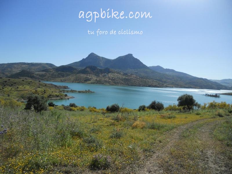 Zahara de la sierra visita al infinito sin llegar/ruta turistica DSCN4458