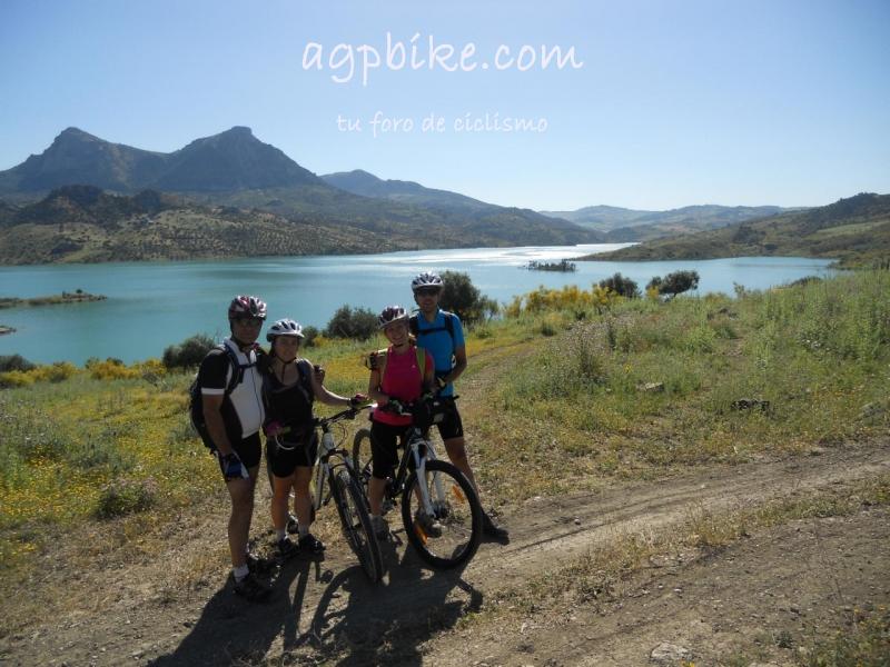 Zahara de la sierra visita al infinito sin llegar/ruta turistica DSCN4458