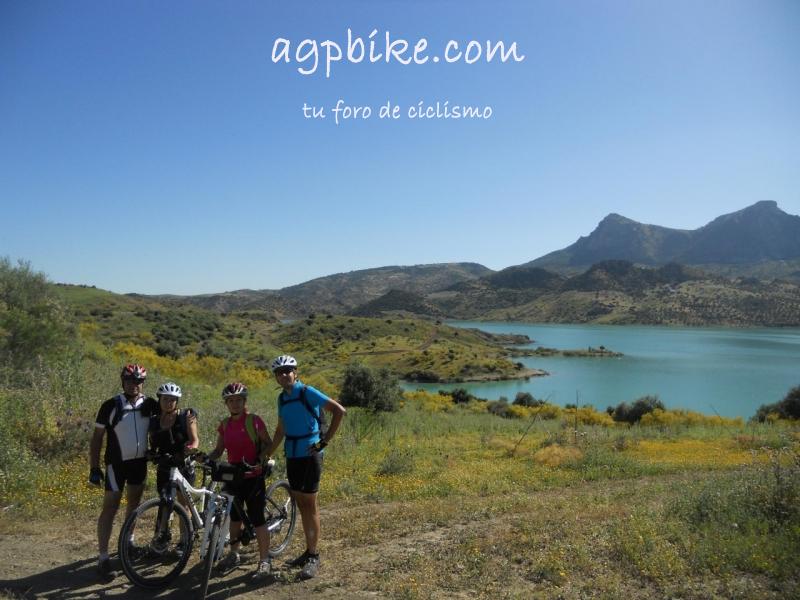 Zahara de la sierra visita al infinito sin llegar/ruta turistica DSCN4458