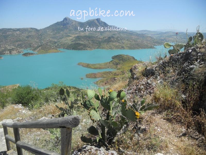 Zahara de la sierra visita al infinito sin llegar/ruta turistica DSCN4524